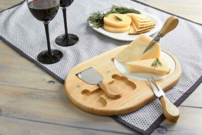 TABLA DE QUESOS DE CERAMICA La tabla de quesos de ceramica sin duda es lo mas practico para realizar tu cena gourmet con tus amigos viendo el futbol